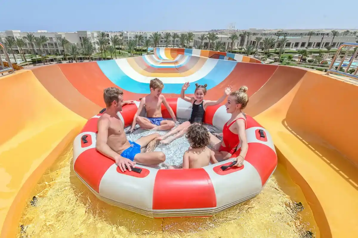 Aquapark Makadi Hurghada – zjeżdżalnie i baseny