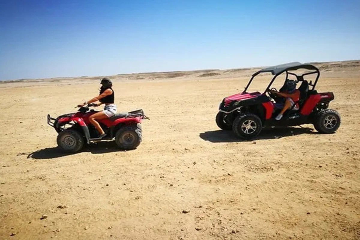 Super Safari Hurghada – quady, buggy, wielbłądy i pokaz orientalny na pustyni